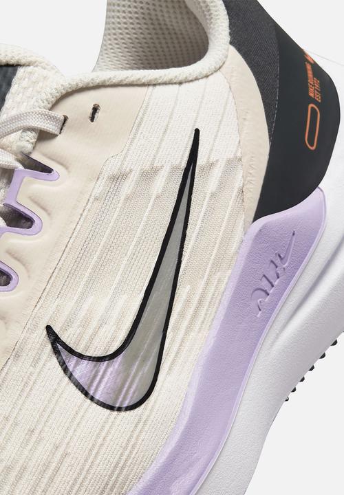 Nike - Nike air winflo 9 - lt orewood brn/white-off noir-lilac