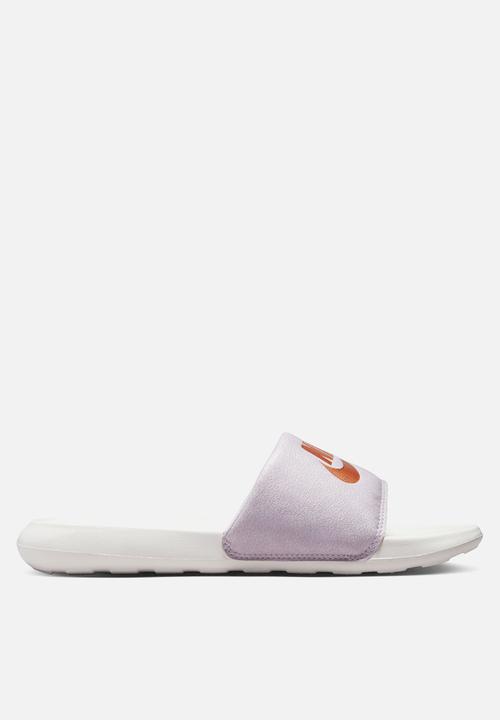 Nike - Victori One