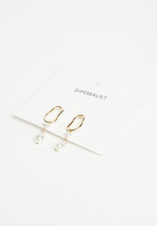 Superbalist - Heidi faux pearl earrings - gold