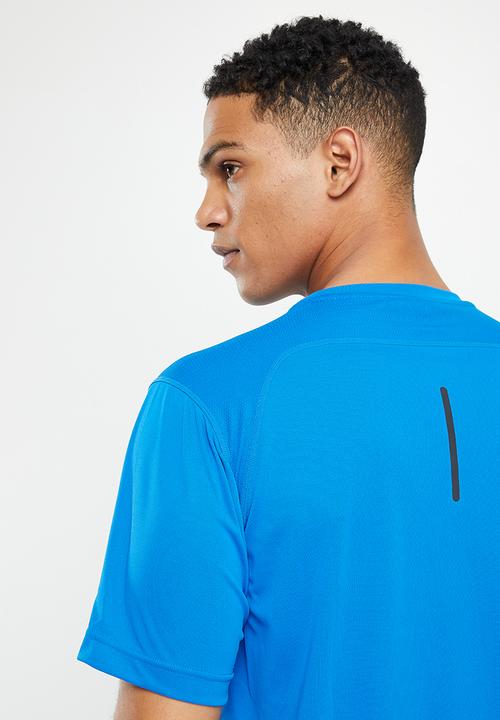 Oakley - Foundational training short sleeve tee - ozone