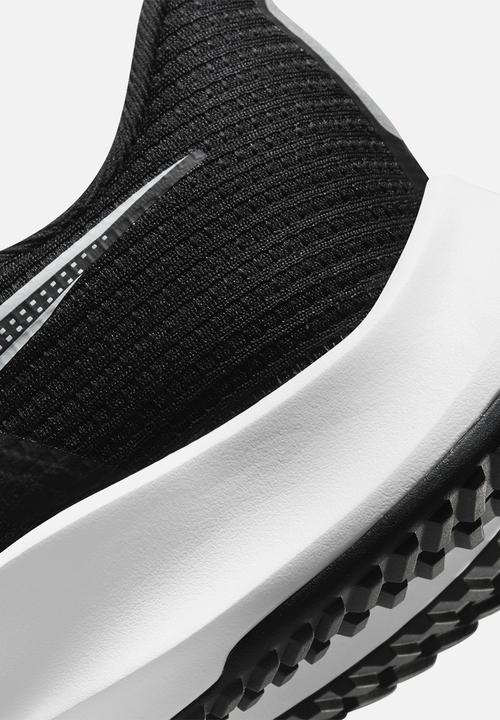 Nike - Air Zoom rival fly 3
