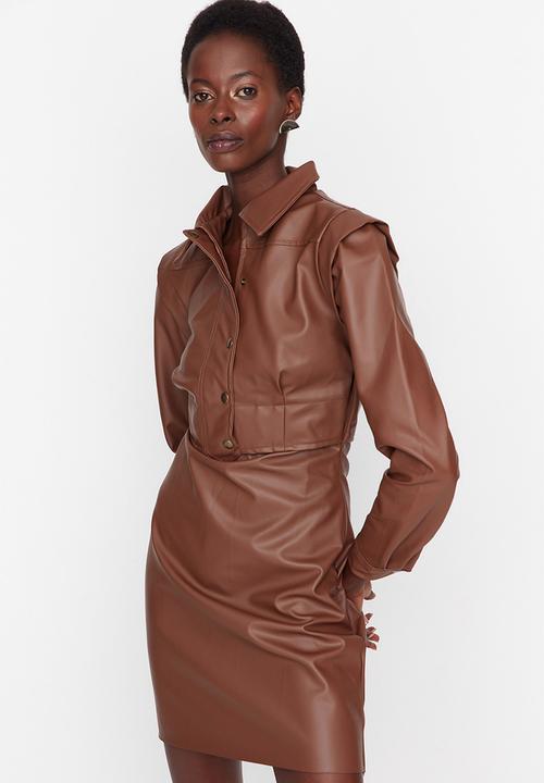 Trendyol - Faux leather fitted mini dress - brown