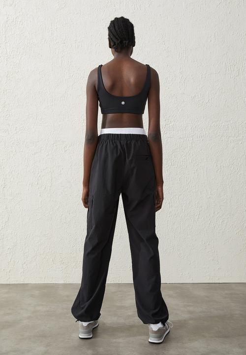 Cotton On - Woven cargo pant - black