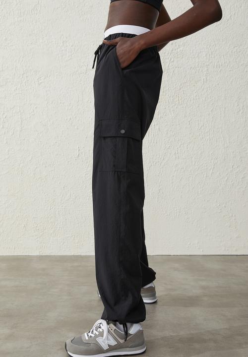 Cotton On - Woven cargo pant - black