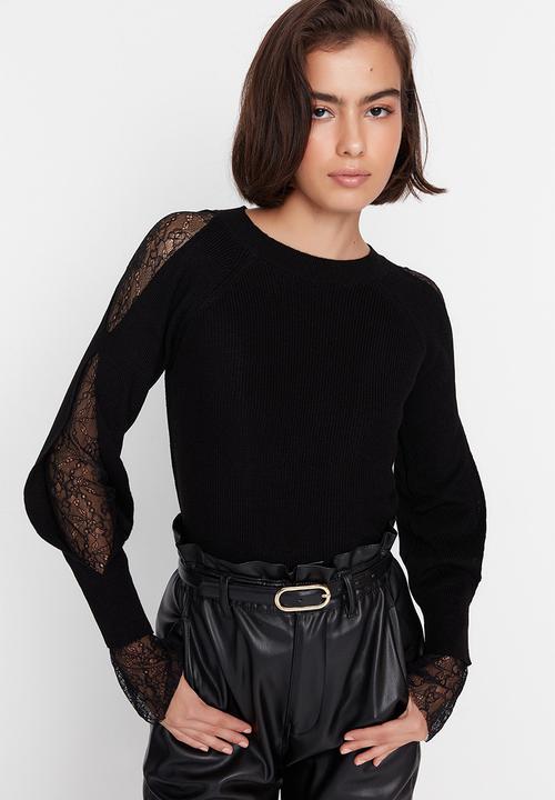 Trendyol - Shoulder detail knit sweater - black