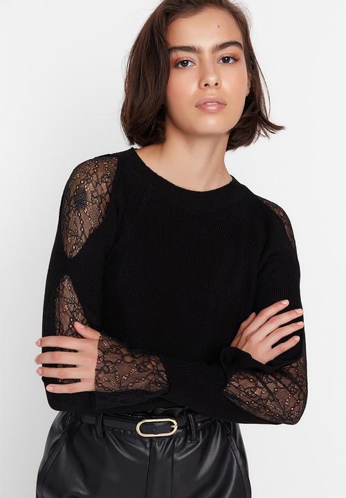 Trendyol - Shoulder detail knit sweater - black