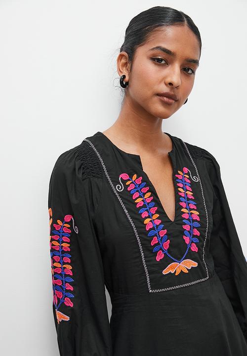 Superbalist - Anglaise babydoll dress - black & pink
