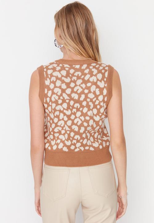 Trendyol - Jacquard knit sweater vest - camel