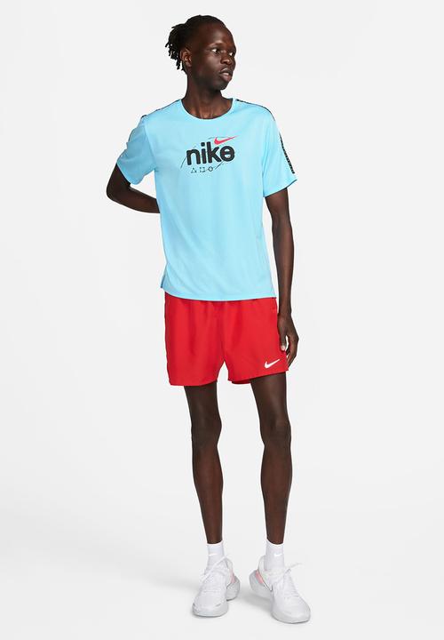 Nike - Dri-FIT Miler D.Y.E. running tee - blue chill/lt crimson