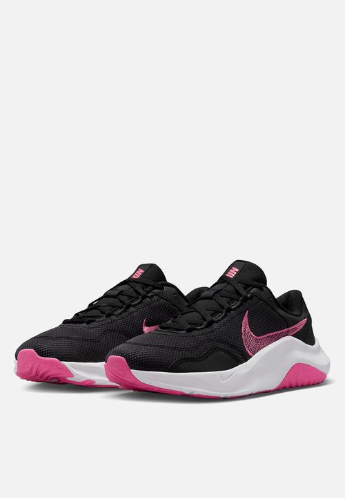 Nike - Legend essential 3
