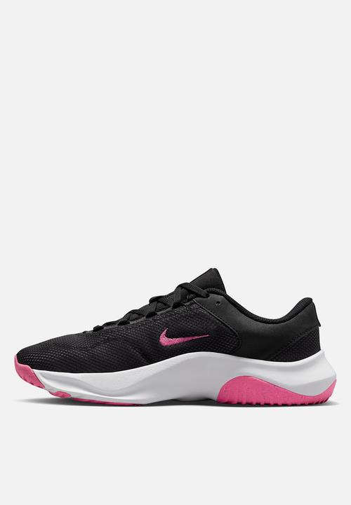 Nike - Legend essential 3