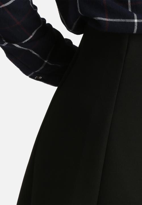 Vero Moda - Line Scuba Knee Skirt