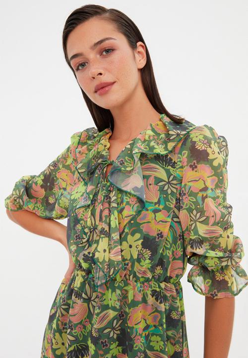 Trendyol - Floral ruffle detail dress - green