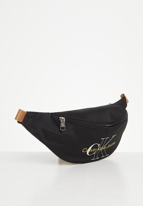 Calvin Klein - Sport essentials waistbag tt - black