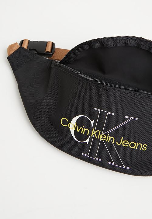 Calvin Klein - Sport essentials waistbag tt - black