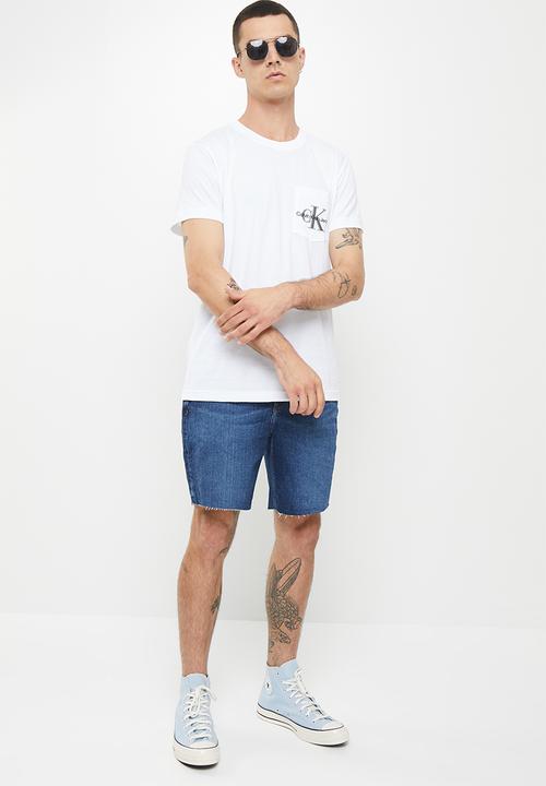 Calvin Klein - Mid-thigh short - mid blue 