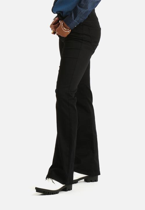 Vero Moda - Sally Super Slim Flared Jeans