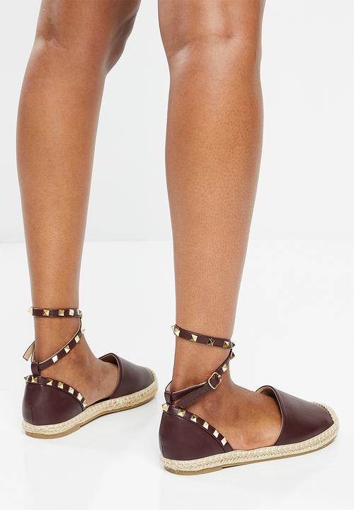 Superbalist - Closed toe espadrille - burgundy 