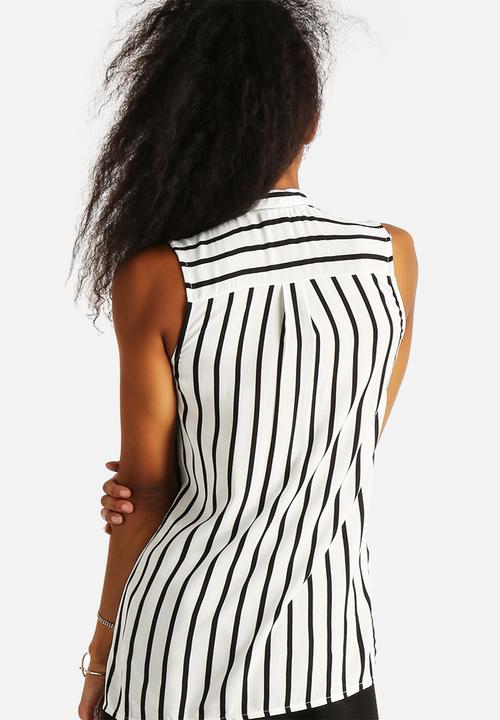 New Look - Clean Stripe Short Sleeve Spun Shirt