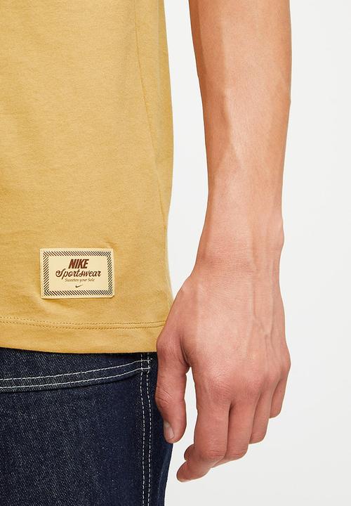 Nike - NSW coffee beans si t-shirt- elemental gold