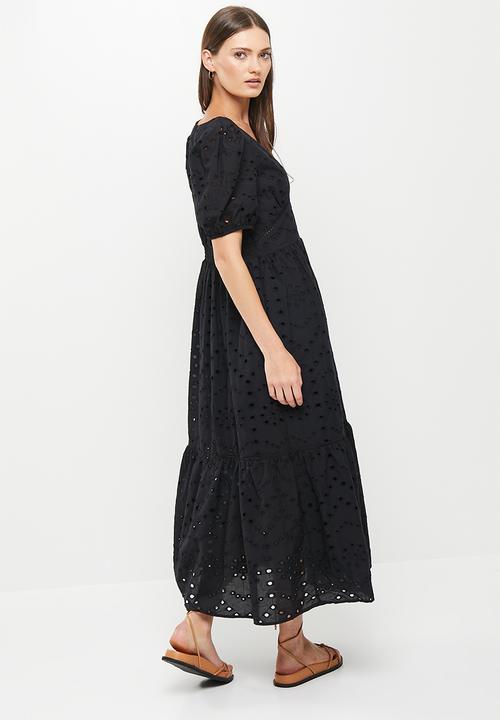 Me&B - Lace embroidered empire cut dress - black