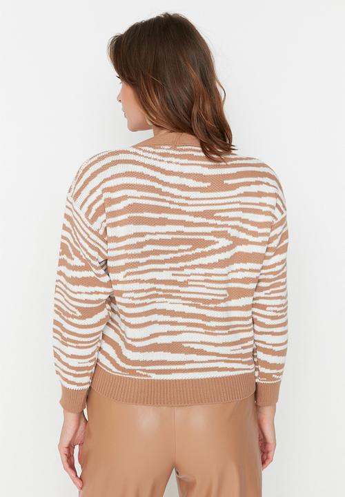 Trendyol - V-neck jacquard knit cardigan - ecru