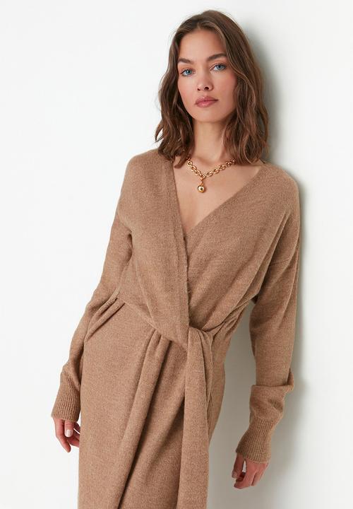 Trendyol - Wrap maxi knit dress - camel