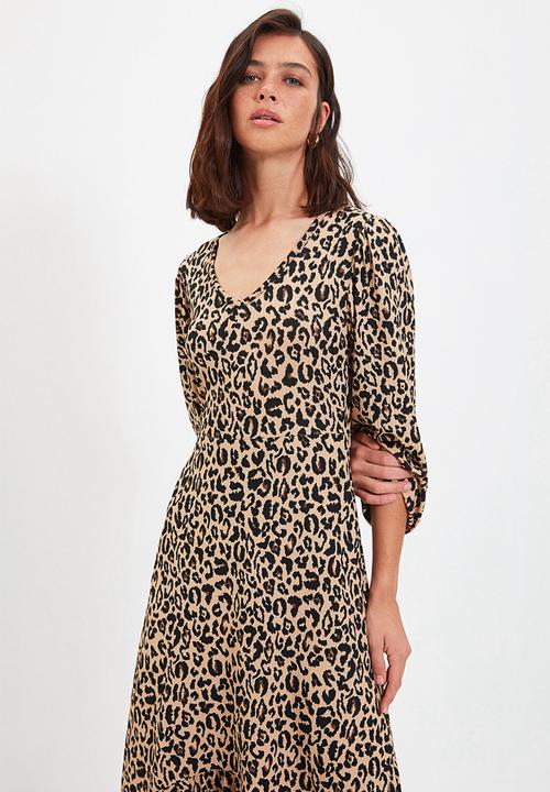 Trendyol - Print knit midi dress - brown
