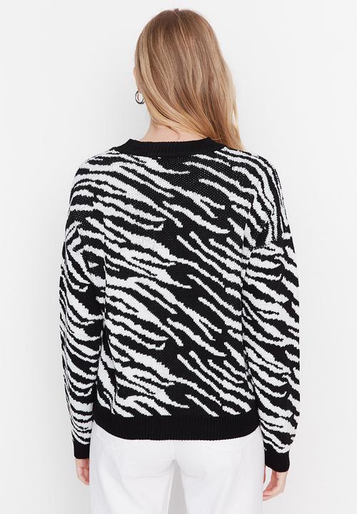 Trendyol - Crew neck patterened knit sweater - black