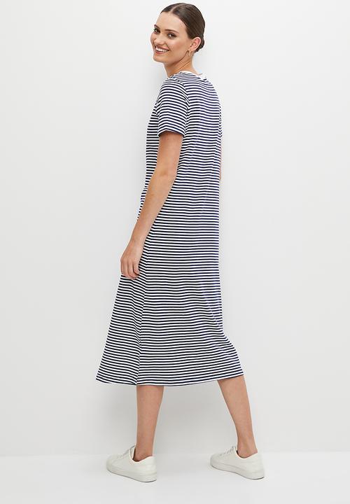 edit - Stripe tee dress - navy stripe
