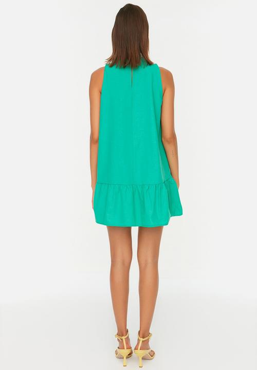 Trendyol - Petite high neck shift dress - green