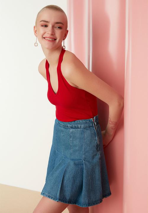 Trendyol - Ribbed halter knit top - red