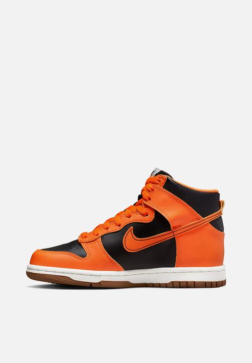 Nike - Nike dunk high - black & safety orange-yellow strike