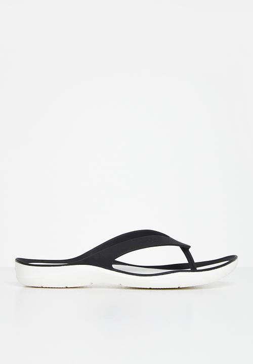 Crocs - Swiftwater flip flops - black & white