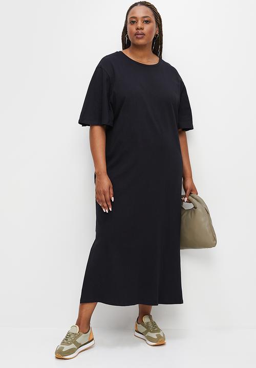 Superbalist - Knit midi shift dress - black