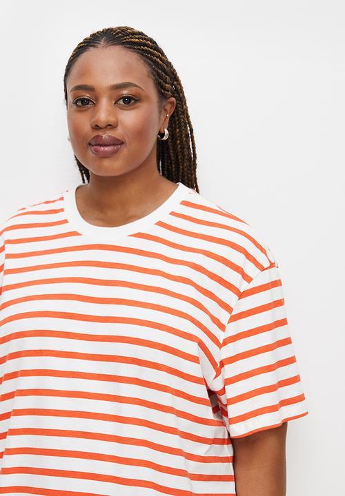Superbalist - Basic crew aop tee - fiesta