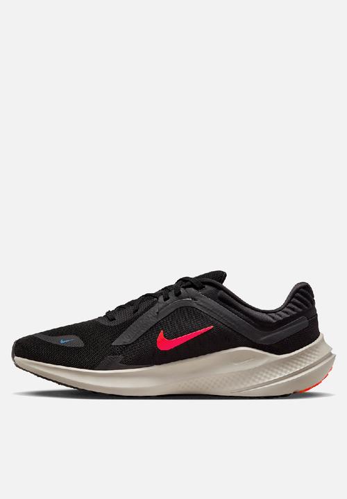 Nike - Quest 5