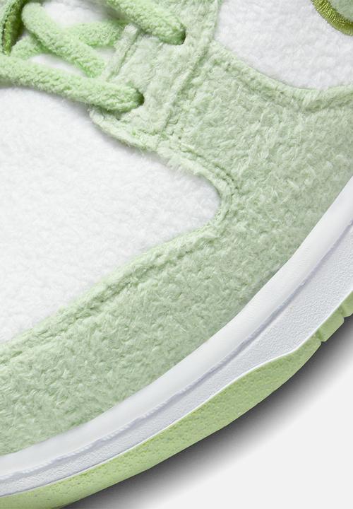 Nike - Dunk low se cc - honeydew-phantom-alligator