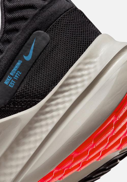 Nike - Quest 5