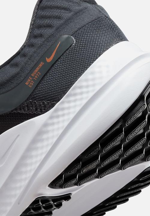 Nike - Nike Quest 5