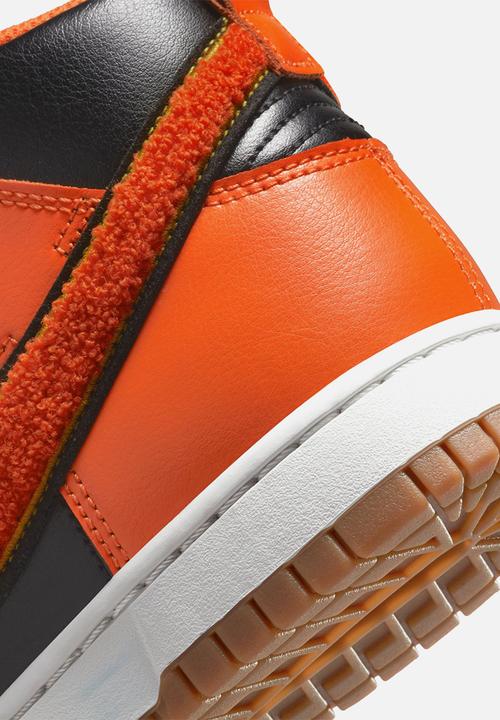 Nike - Dunk High Retro