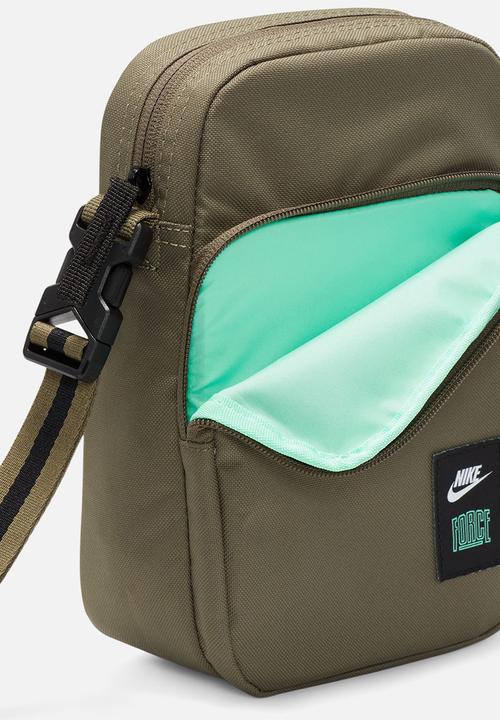 Nike - Nike bb heritage - medium olive