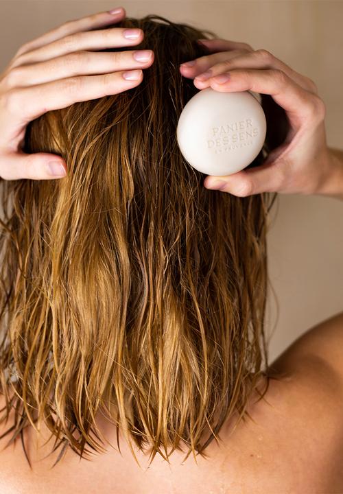 Panier Des Sens - Regenerating Honey Solid Shampoo Bar Dry Hair