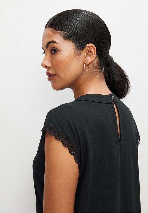 edit - Lace trim grownon tee - black