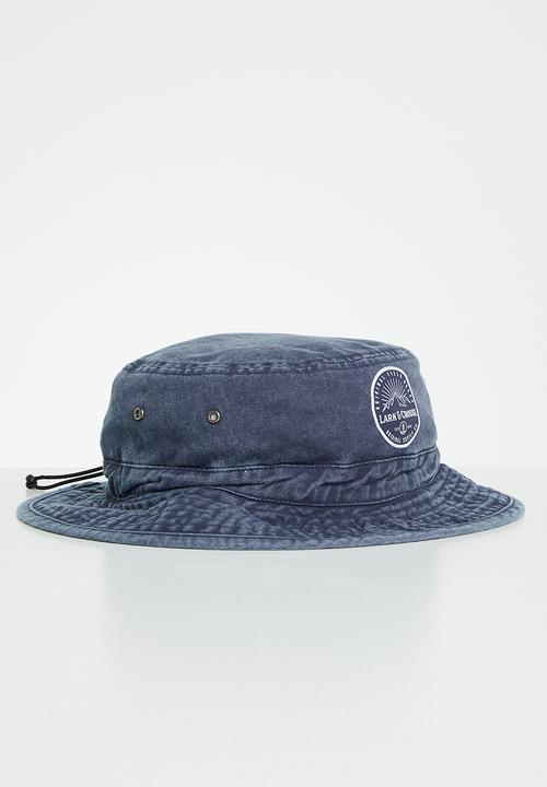 Lark & Crosse - Shelly string bucket hat - navy