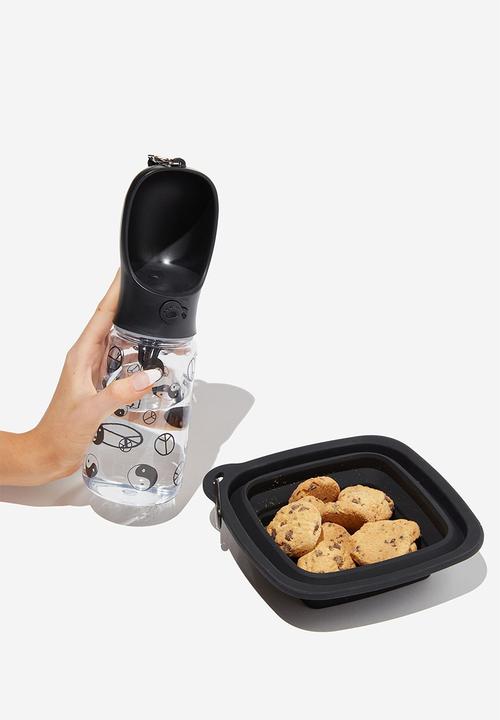 Typo - Dog on-the-go eat & drink set - black yin yang more please