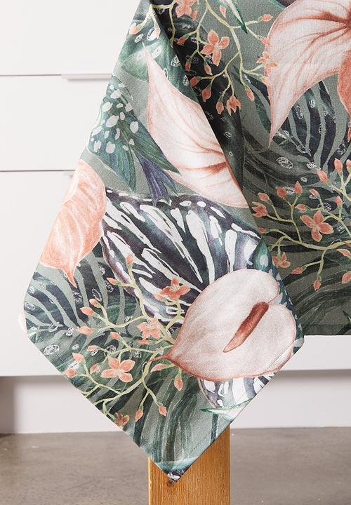 Hertex Haus - Arum lily tablecloth - blush