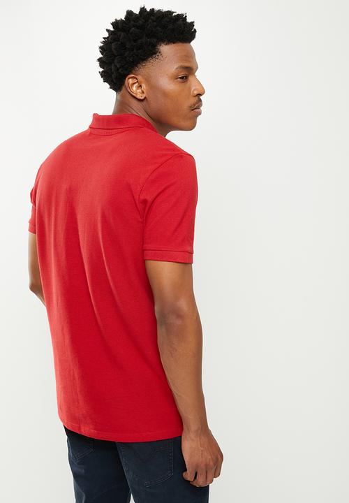 GUESS - Short sleeve guess classic golfer - chilli red