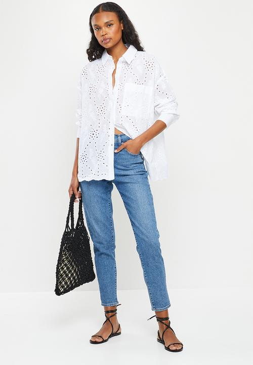 Me&B - Scalloped hem edge oversized shirt with pocket fully embroidered - white