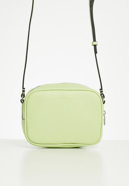 Calvin Klein - Sculpted camera bag mono - exotic mint